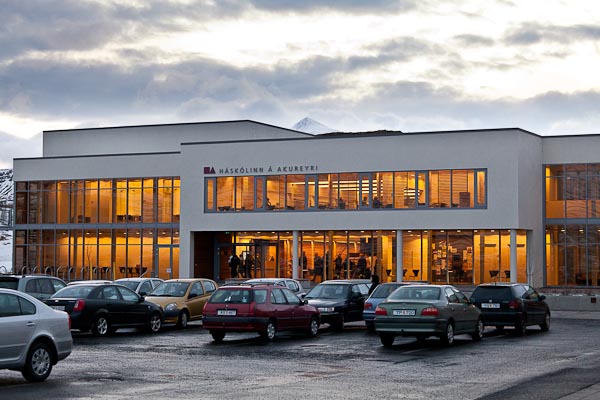 Hiti er sagður í kolunum innan veggja Háskólans á Akureyri.