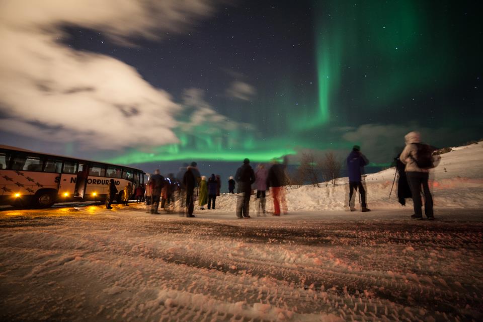 Ferðamenn í norðuljósaferð. Mynd frá Saga-Travel