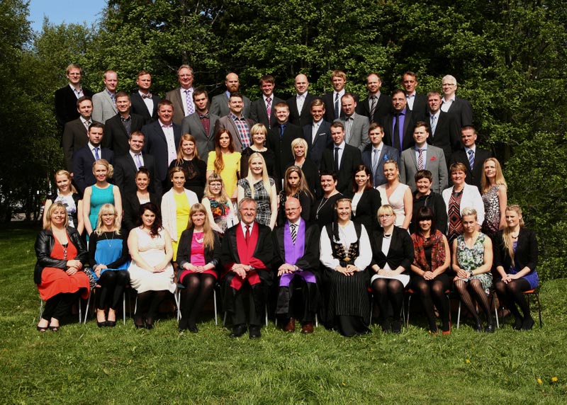 útskriftarnemar á viðskipta- og raunvísindasviði